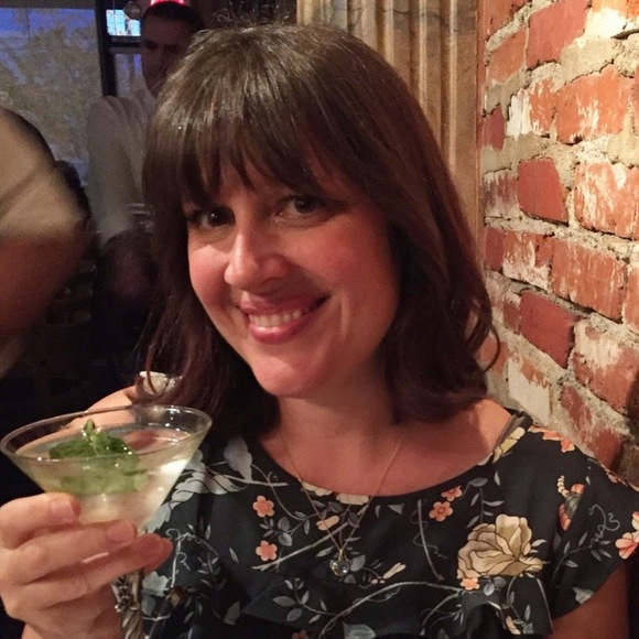 Meet your Posher, Rebecca - Picture 1 of 1